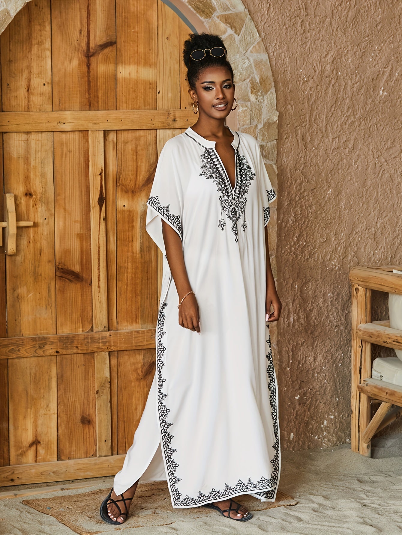 Embroidered Batwing Sleeve Kaftan Dress